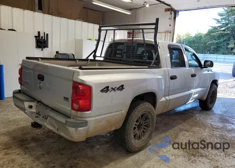 2006 Dodge Dakota Quad Slt z USA, uszkodzony, nr VIN 1D7HW48N66S643867